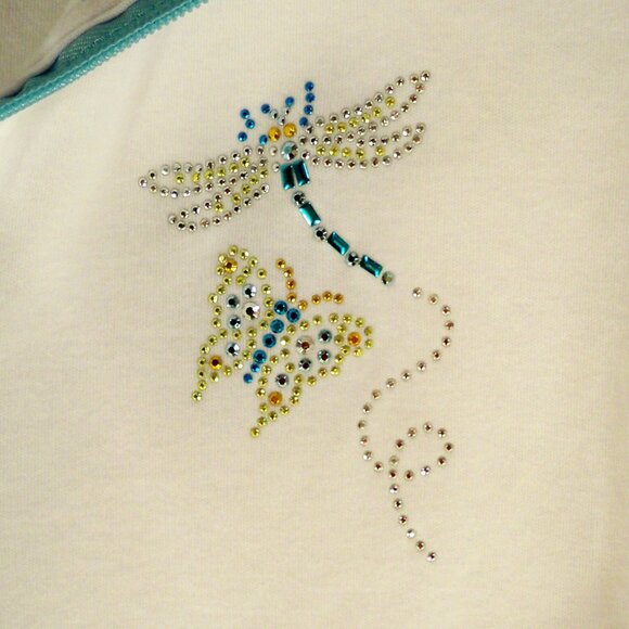 Basic Editions Woman, *White Zip Up Top, 2X - Picture 5 of 8